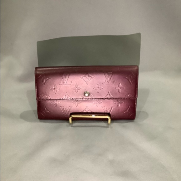 Louis Vuitton Burgundy Vernis Monogram Wallet - Picture 1 of 11